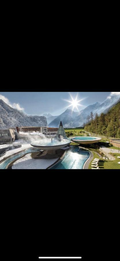 ザウテンスHaus Waldfriedenアパートメント エクステリア 写真